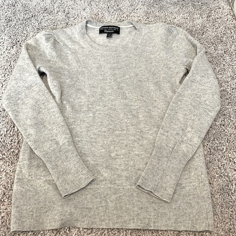 Puff shoulder sweater